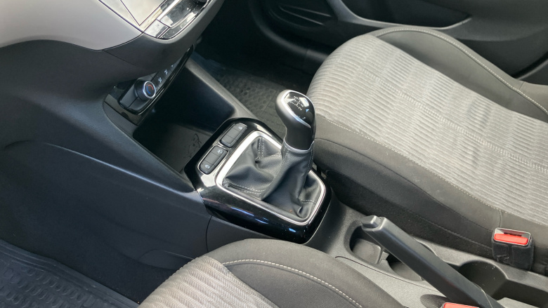 Vauxhall Corsa 1.2 SE 5dr Petrol Hatchback